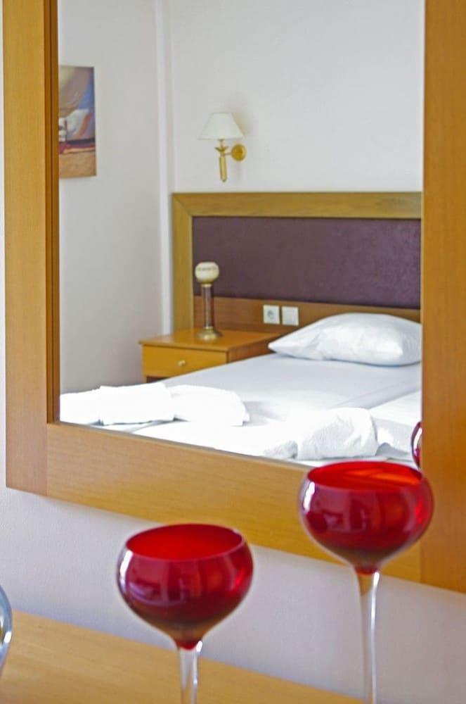 Regina Mare Hotel 3*